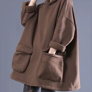 NWT Bucked plus size sweatshirt with hood, pockets. Color Coffee. Comfy.